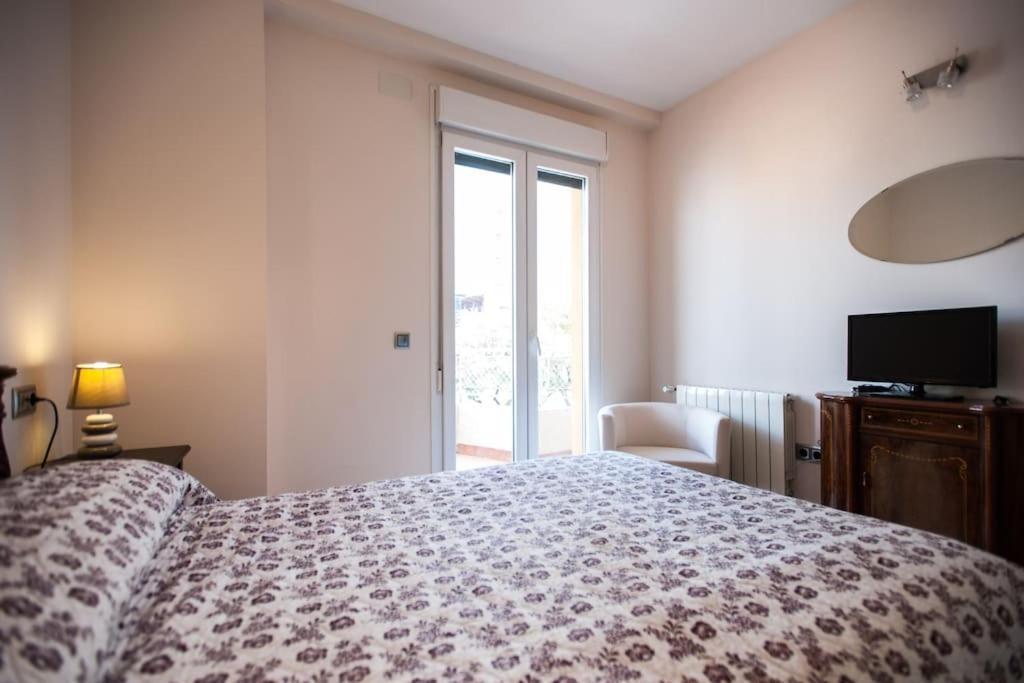 Amplio Piso En Nervion, Excelente Zona De La Ciudad. Apartment Seville Exterior photo