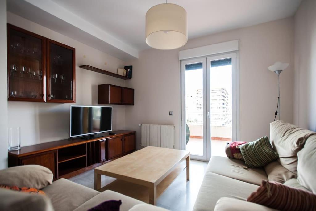 Amplio Piso En Nervion, Excelente Zona De La Ciudad. Apartment Seville Exterior photo
